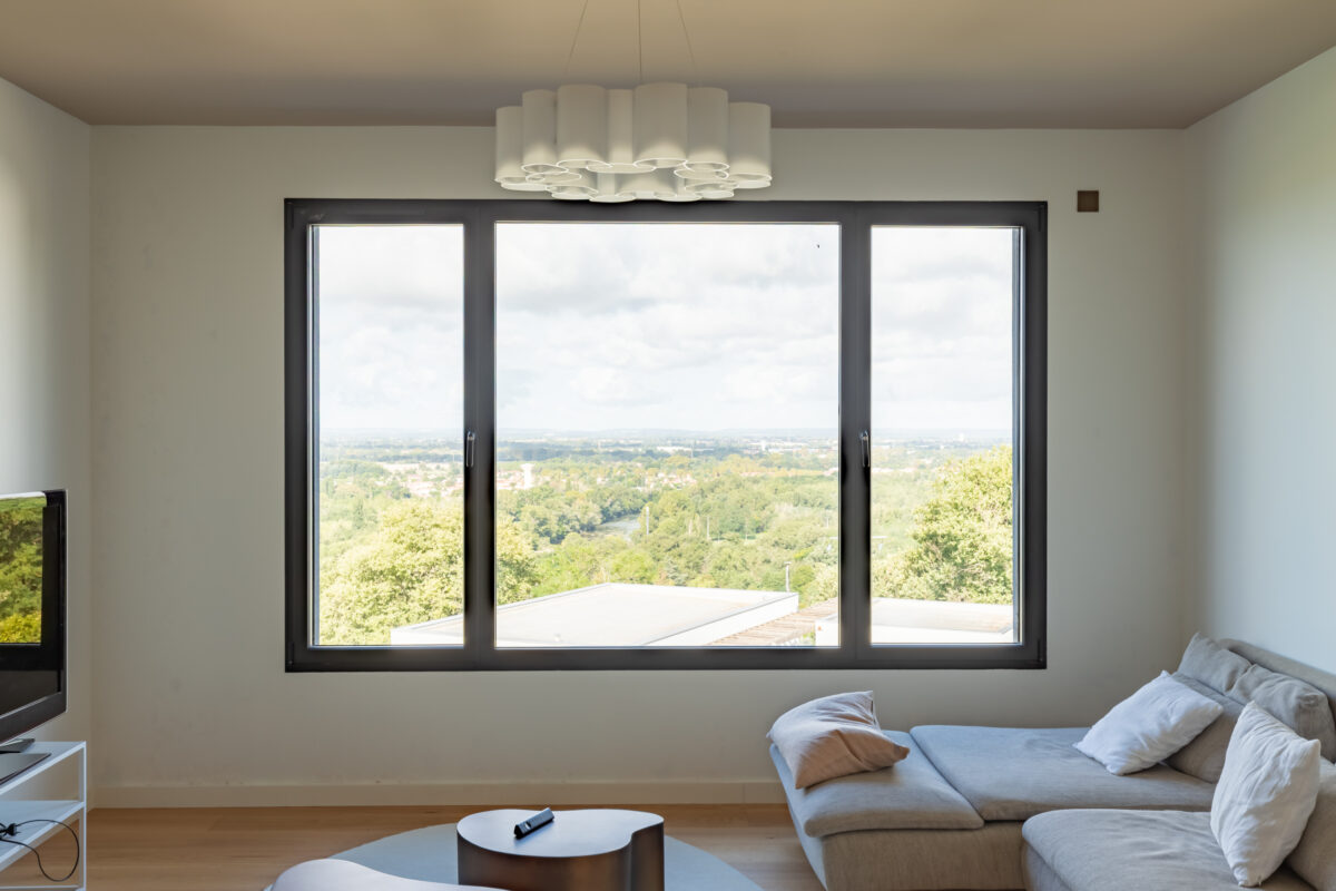Fenêtre aluminium Sensation 2 coloris Noir profond RAL 9005