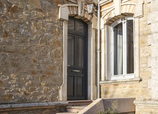 Porte d'entrée Bois à panneaux Classique 6 coloris Gris